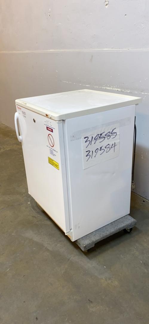 Thermo Scientific Undercounter Refrigerator 3753 Tested(S6LLST6174)