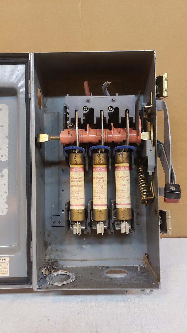 F Safety Switch Square D 100 Amp(S6LLST8200)