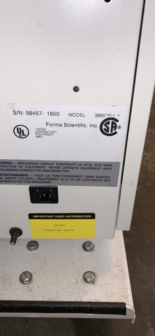 Forma Scientific Water Jacketed CO2 Incubator 3860(S6LLST8154)