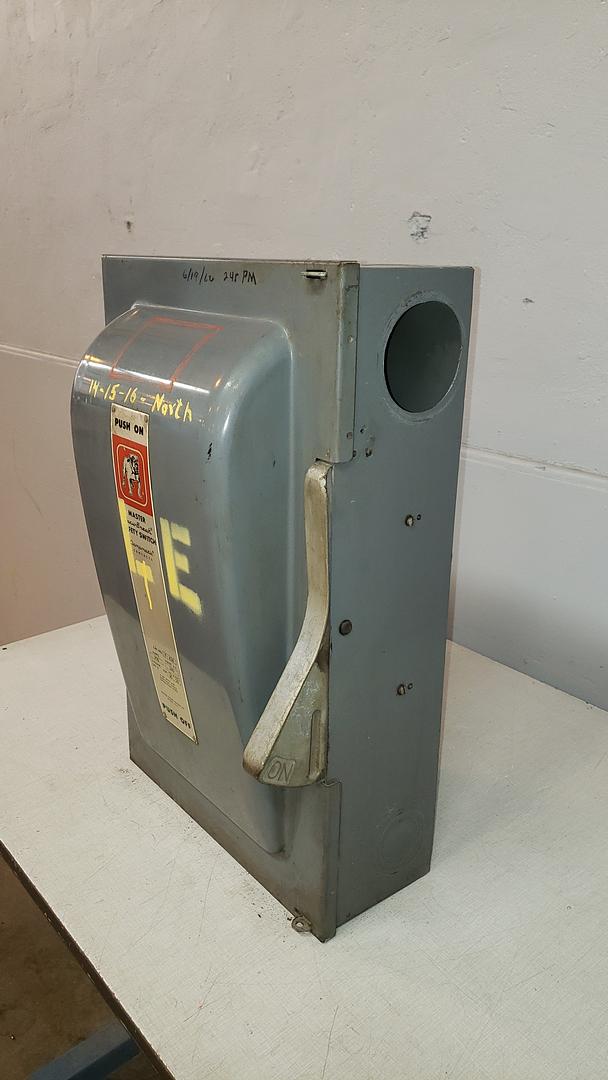 200A Bulldog VacuBreak F Safety Switch F424(S6LLST12149)