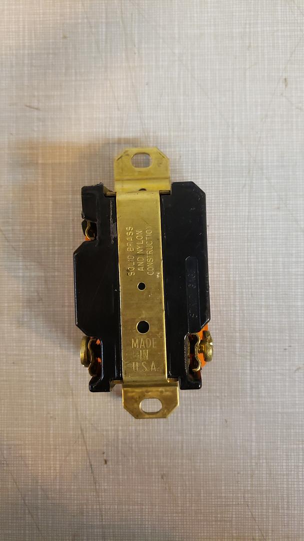 Lot of 20 NEMA L6-30R 30A 250V L6 30C Female Twist Lock 3 Wire Power Locking Receptacle(S6LLST10676)