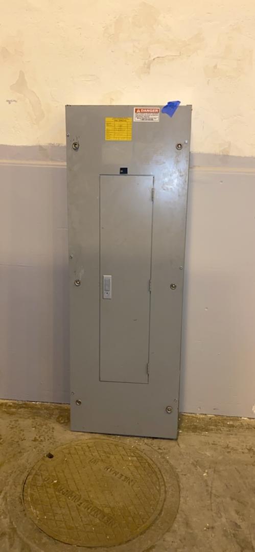 225A 208/120v FPE Breaker Panelboard w/ 200A Main Loaded Breakers(S6LLST3829)