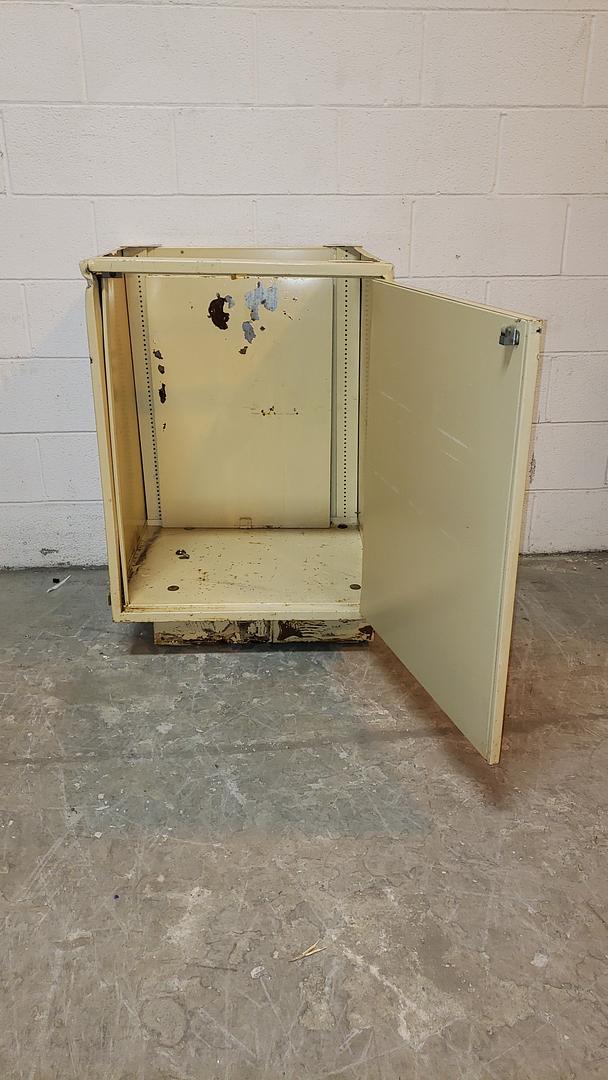 24" 1 Door Recessed Casework(S6LLST10095)