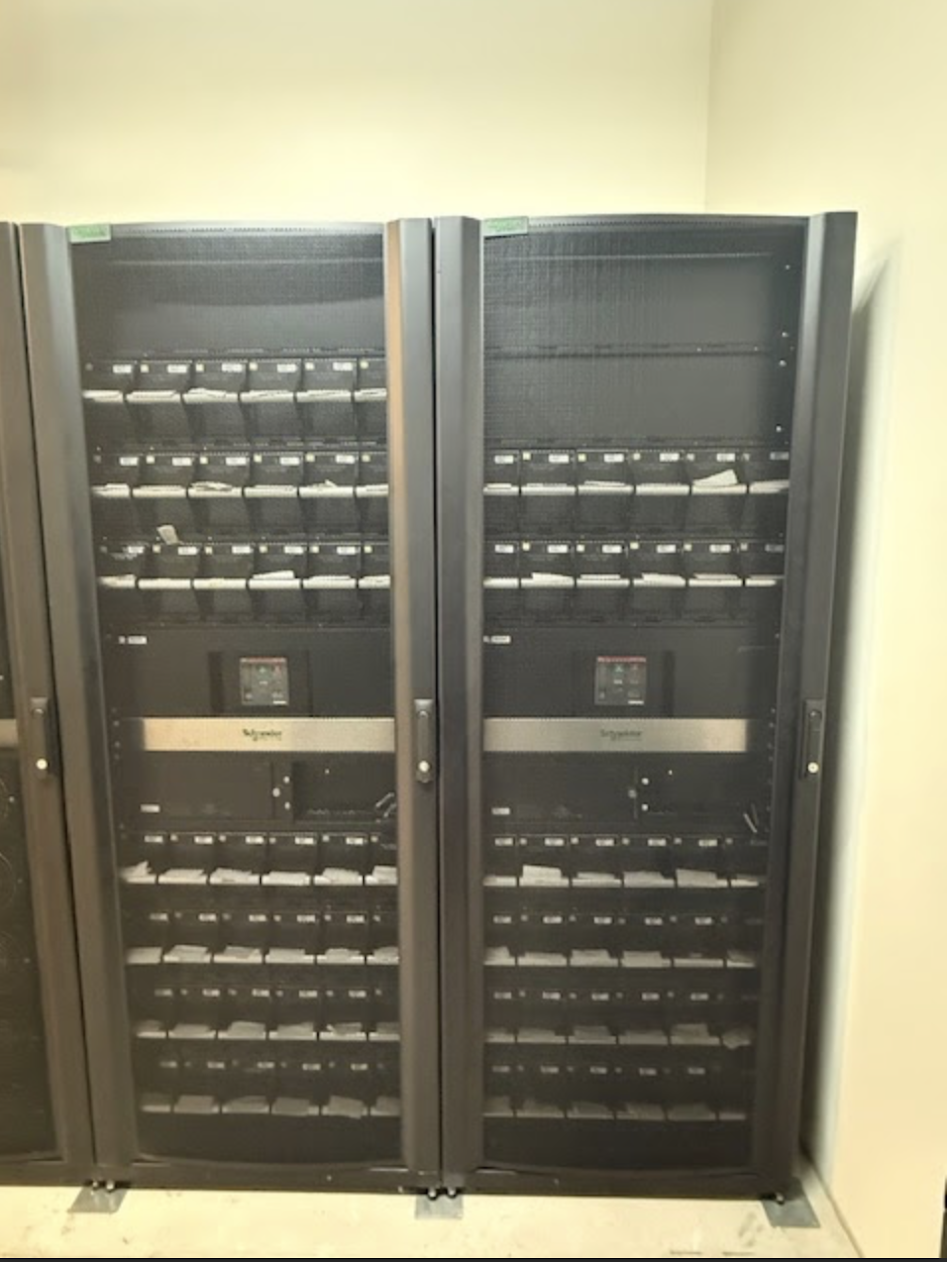 APC Symmetra UPS 200KW / 250KW UPS SYIOF500KMBL