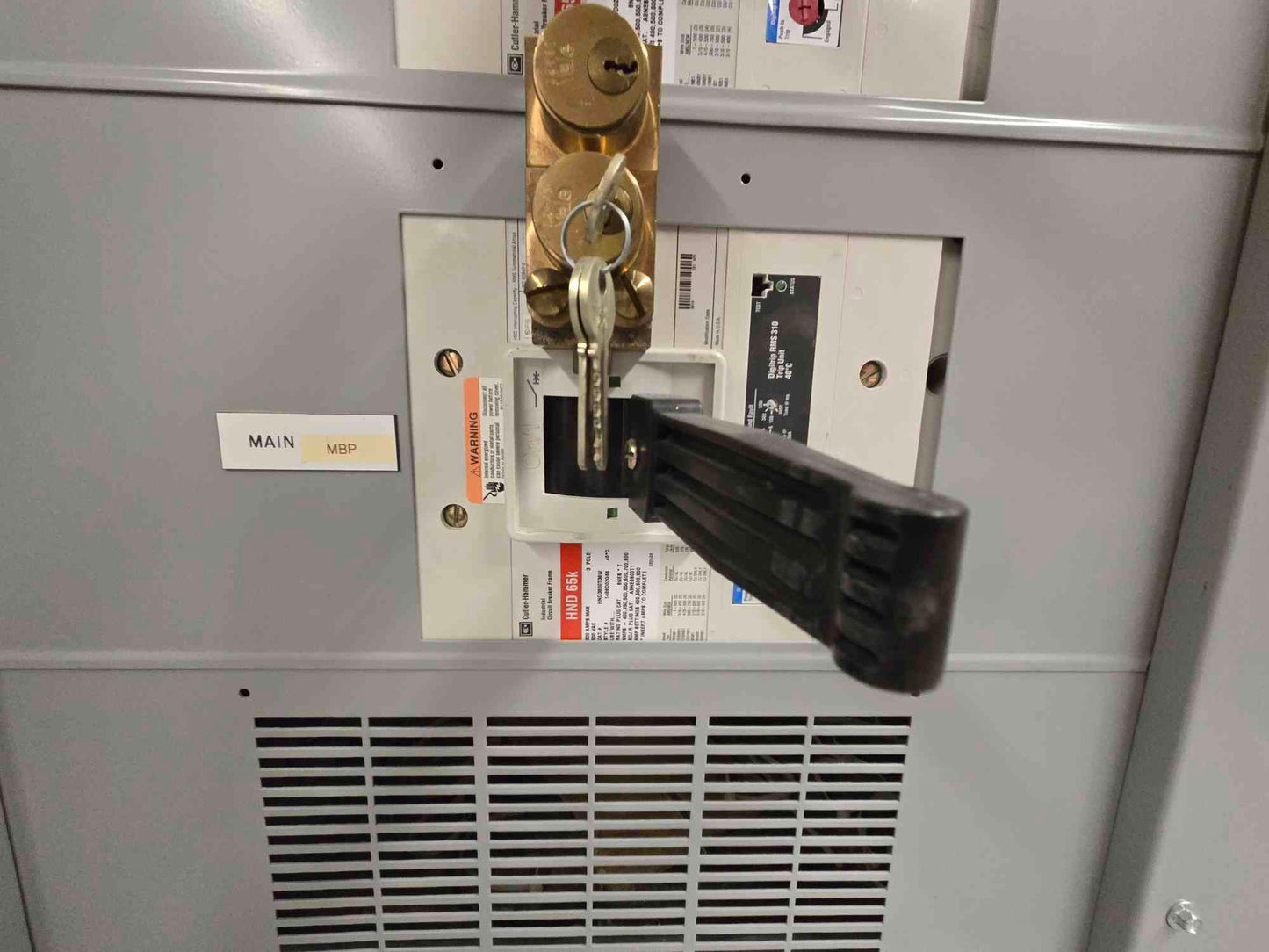 800A Pow-R-Line C Switchboard 480V 3Ph 7 Breaker (SKU: 110244)
