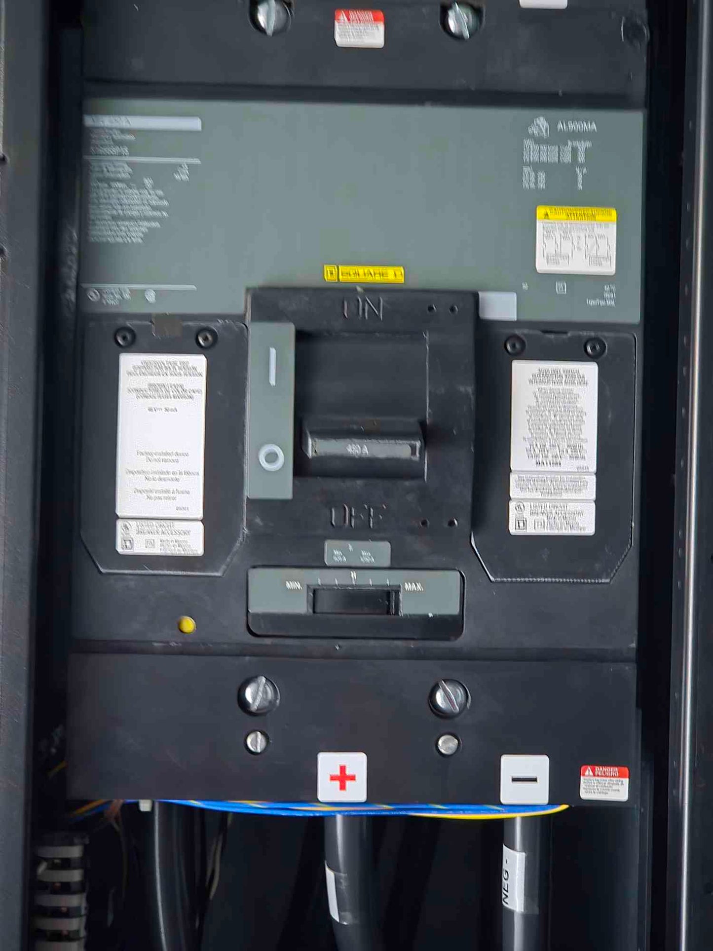 450A Liebert 610 Series UPS Battery Cabinet Only 486 Amp DC Max At 391 Volt DC No Batteries
