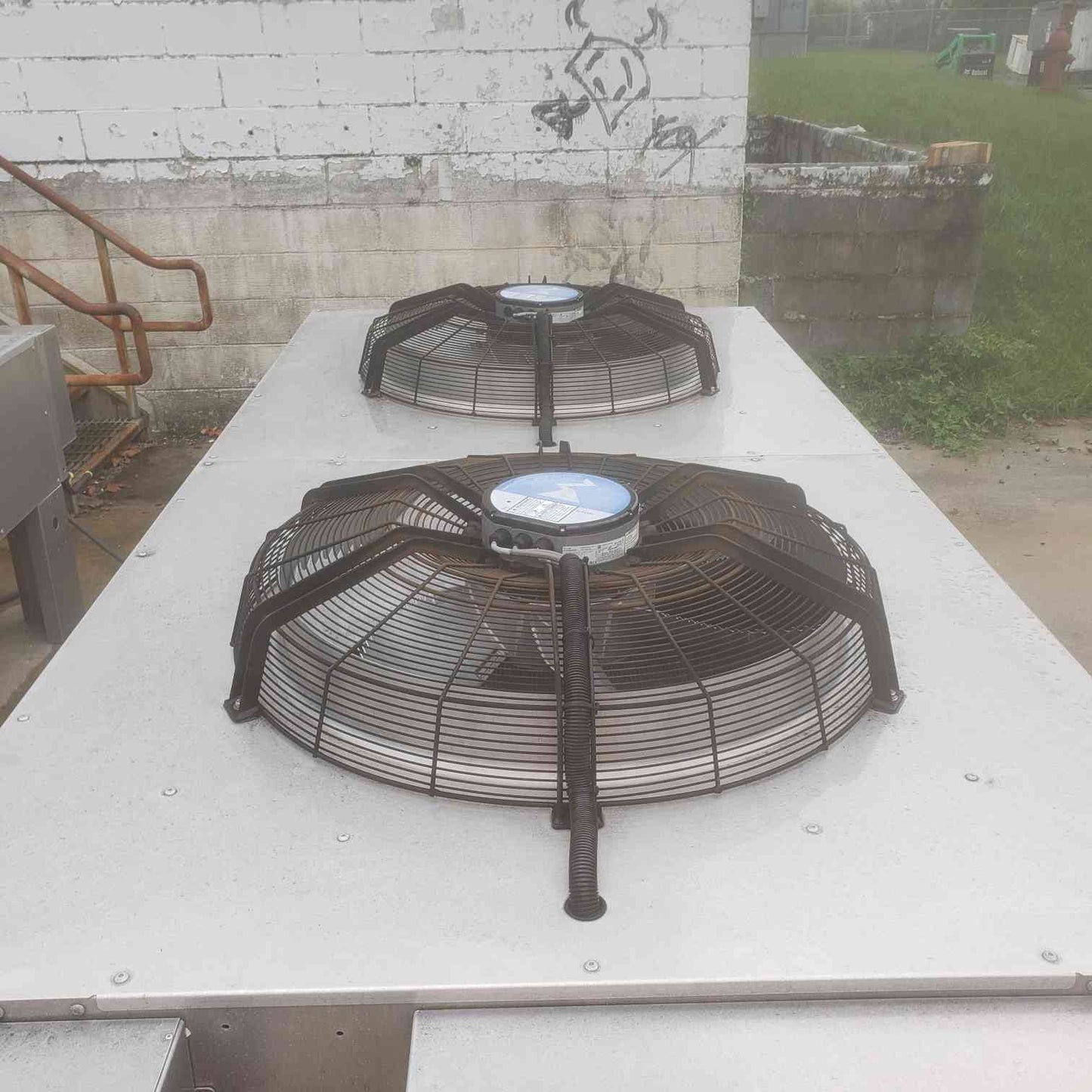 Liebert 2 Fan 460V 3PH Condenser MCL110E8ADA722 30 Ton (SKU: 110460)