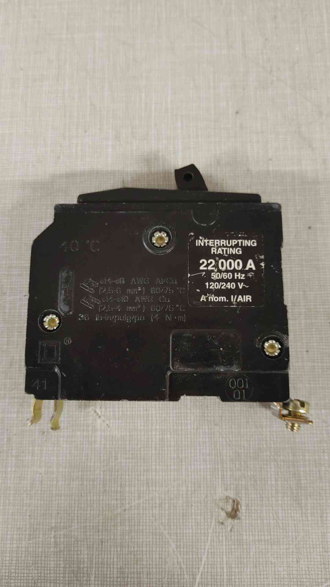 Lot of 5 Square D 20A 1 Pole Circuit Breaker 22KA 22 000A 120/240V(104654)