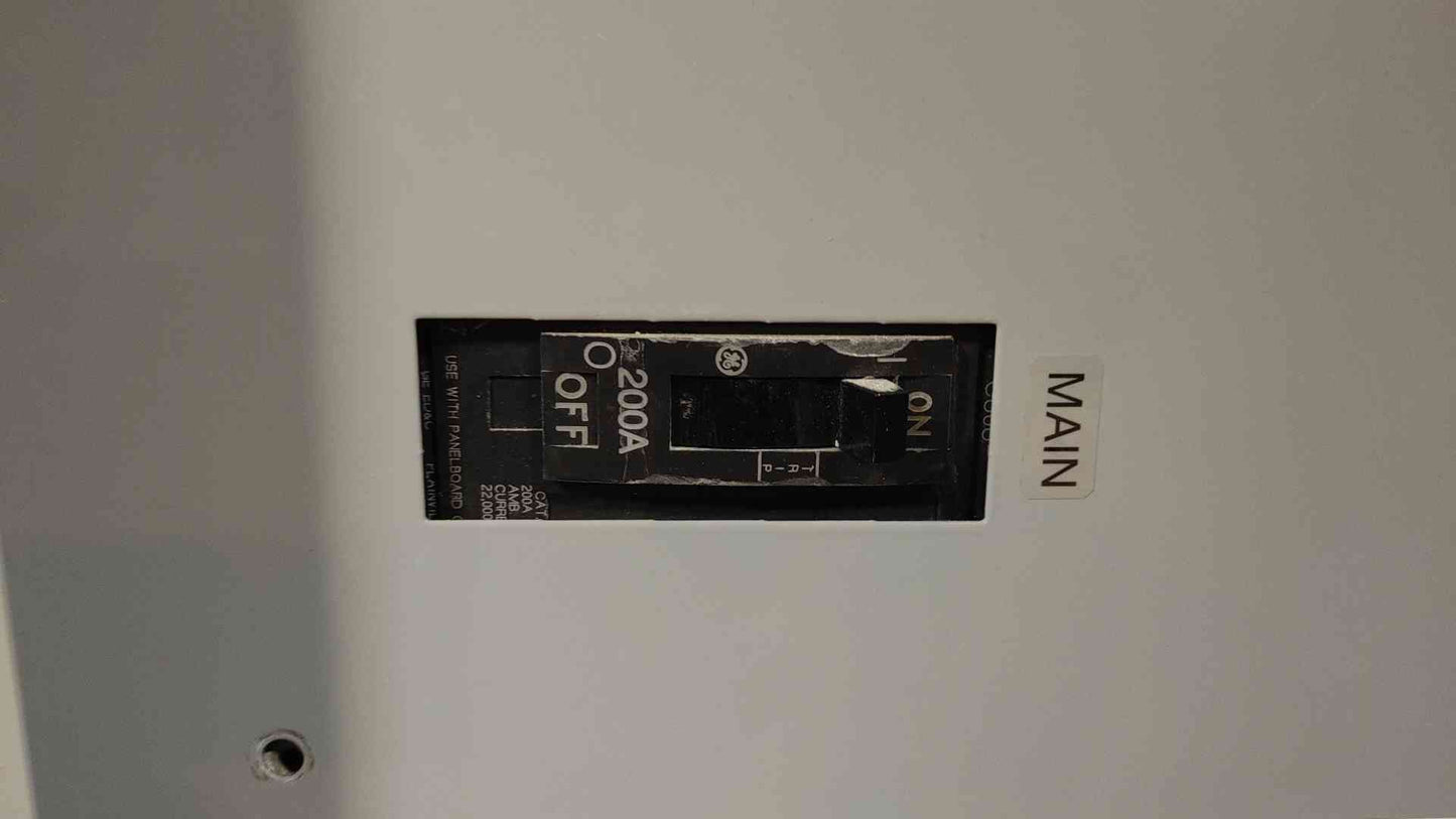 42 Pole GE A Series Panelboard 225A 208Y/120VAC 3PH 4W AB43B