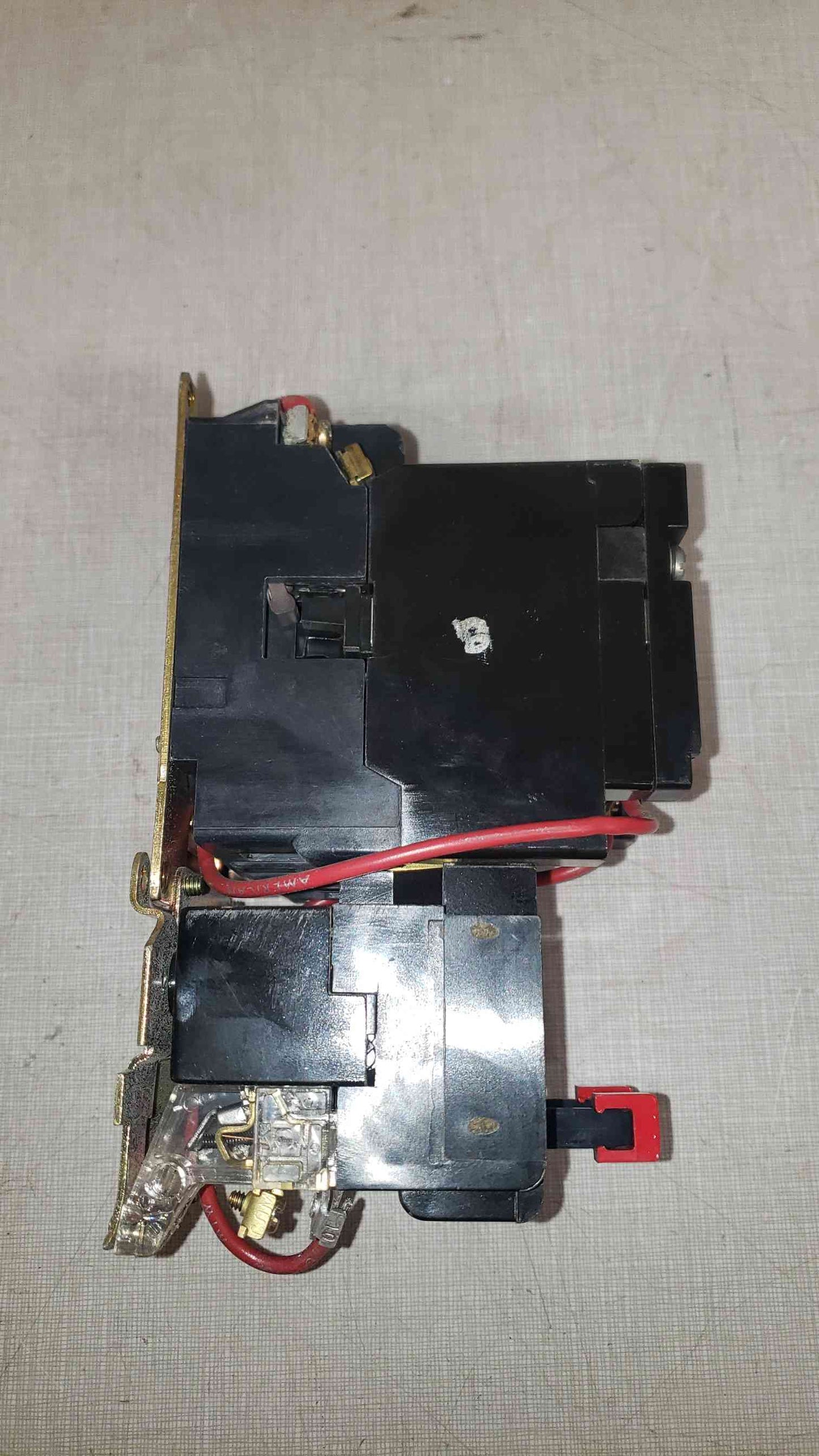 *Pickup Only* Square D 8536-SAG-12 SerB Motor Starter 1.5-2HP 600VAC Nema Size 00 240V Coil