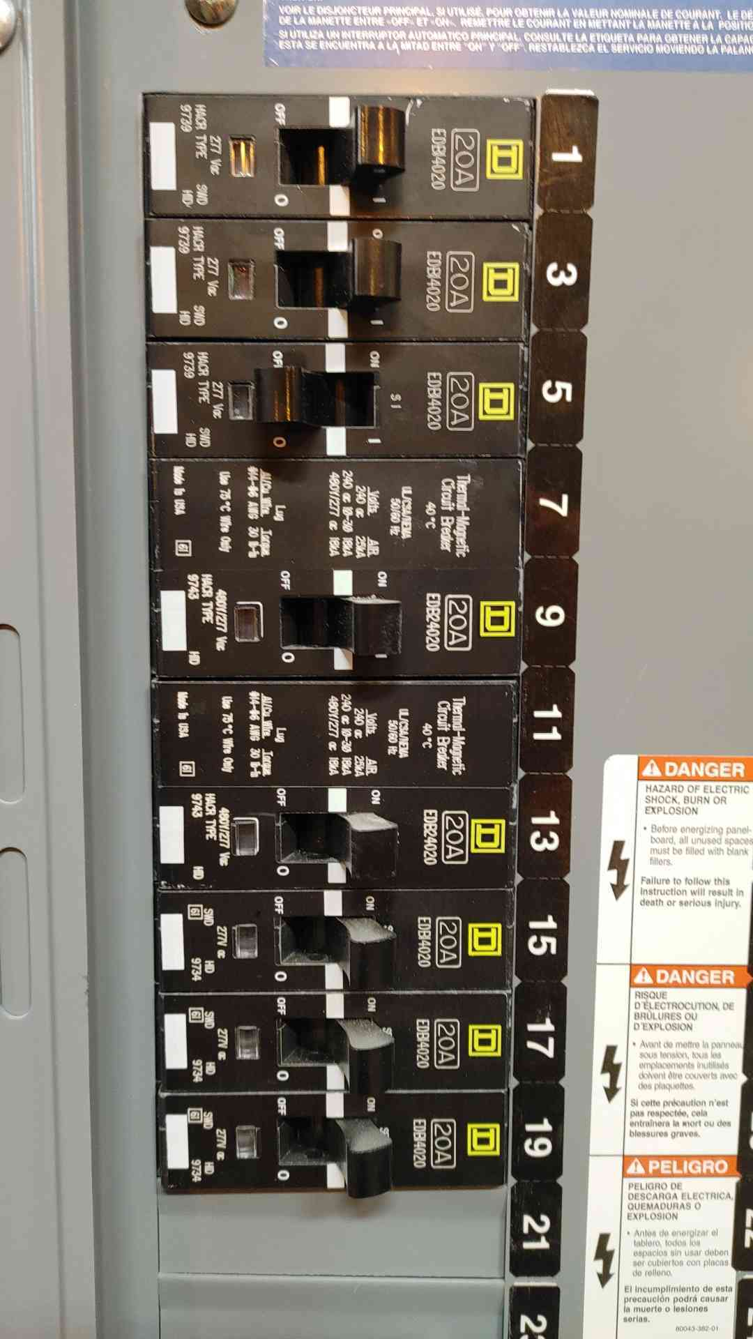 Square D NF Panelboard 250A 600Y/240VAC 3PH 4W 12109693840060001