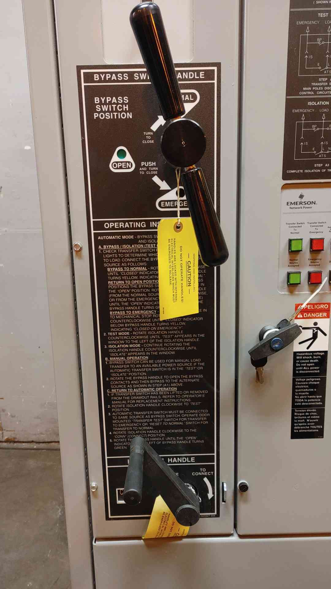 ASCO ATS 7000 Series 800A 480V 3PH 4W H7ADUBA30800N5XC