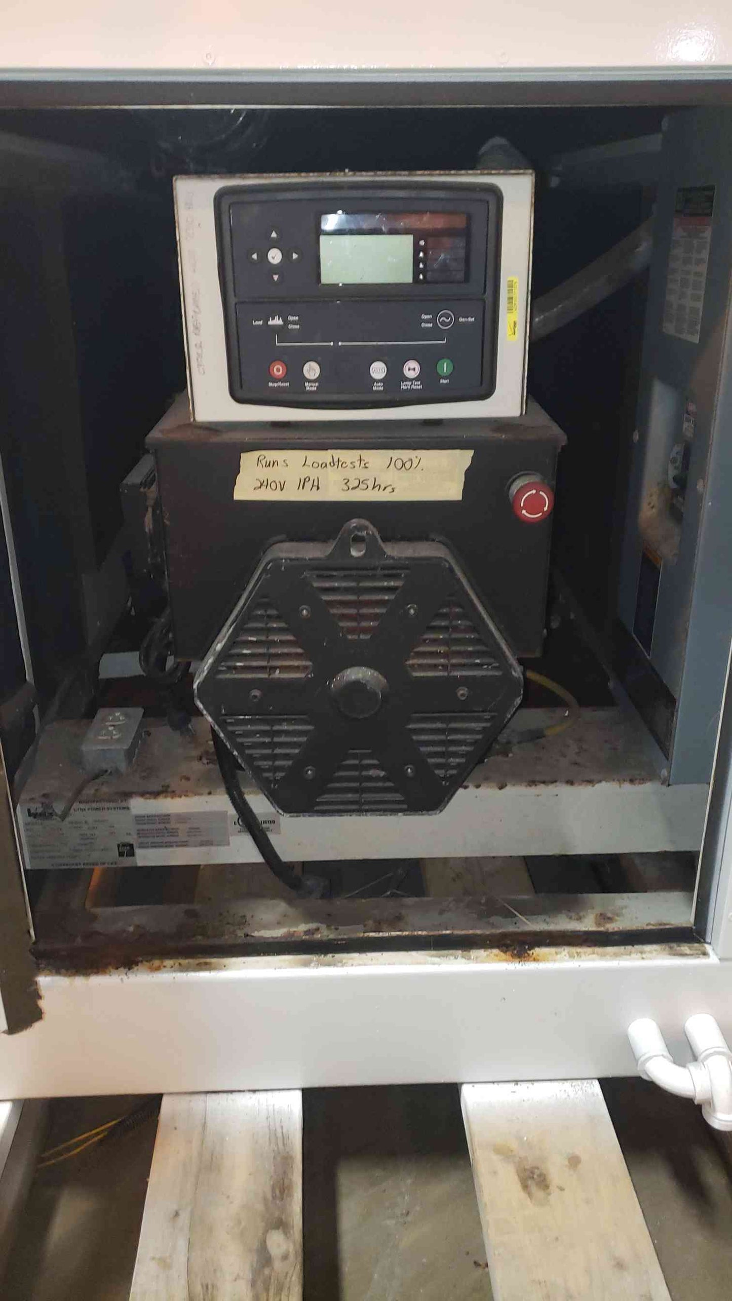30KW Lynx 30SG 120/240V 1&3PH Nat Gas LP 325 Hrs. TESTED (SKU: 107723)