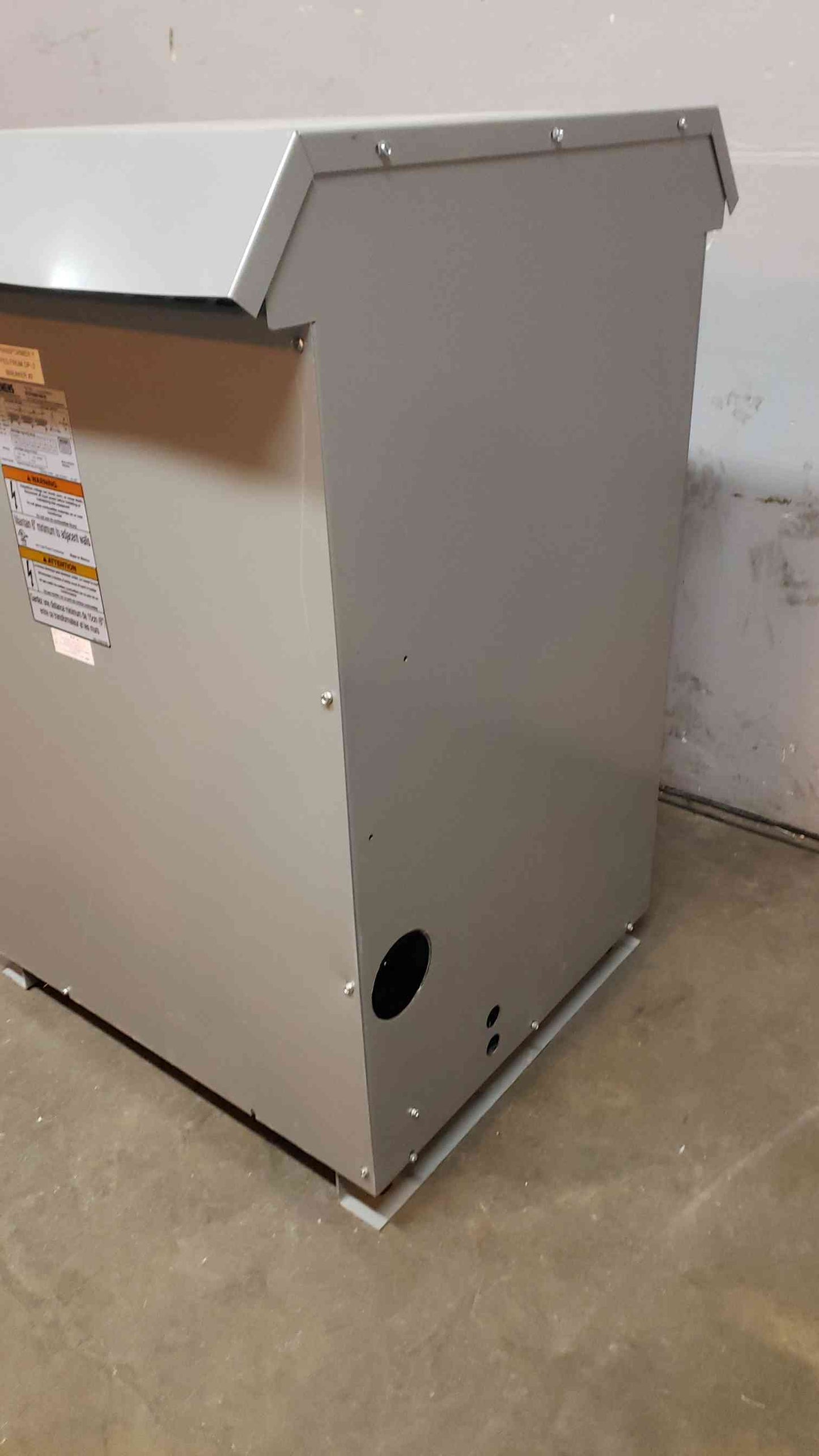 Siemens 225KVA 3PH Transformer 3F3Y225K13D16 480v x 208/120v (SKU: 107721)