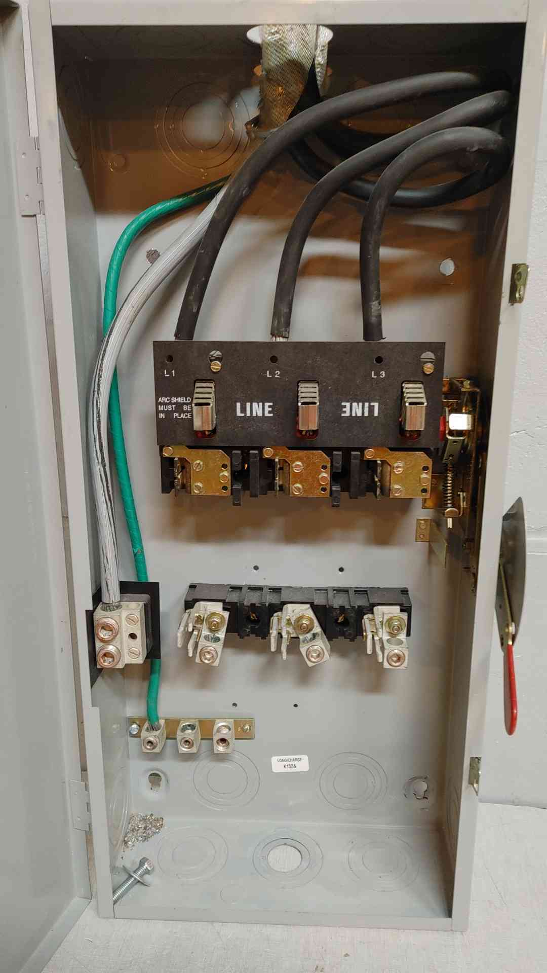 General Electric General Duty Safety Switch 200A 240VAC 3PH TG4324