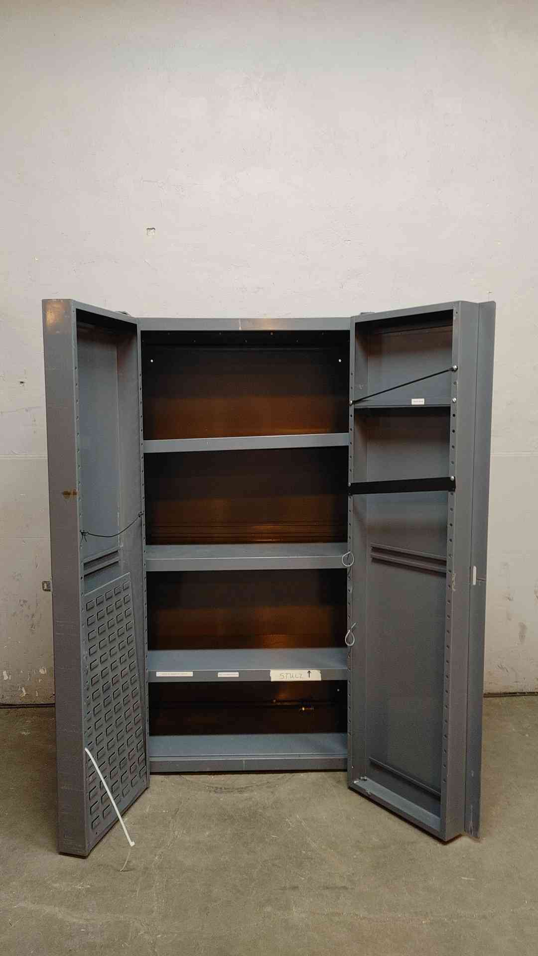 6' Tall Metal Storage Cabinet Lockable Shelves & Door Compartments