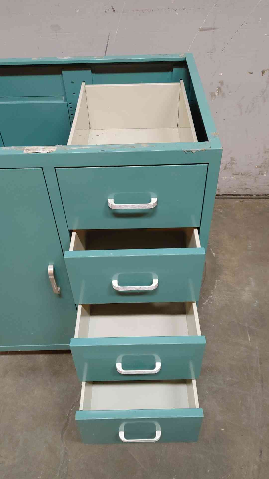 30" Duralab Mixed Casework (108294)
