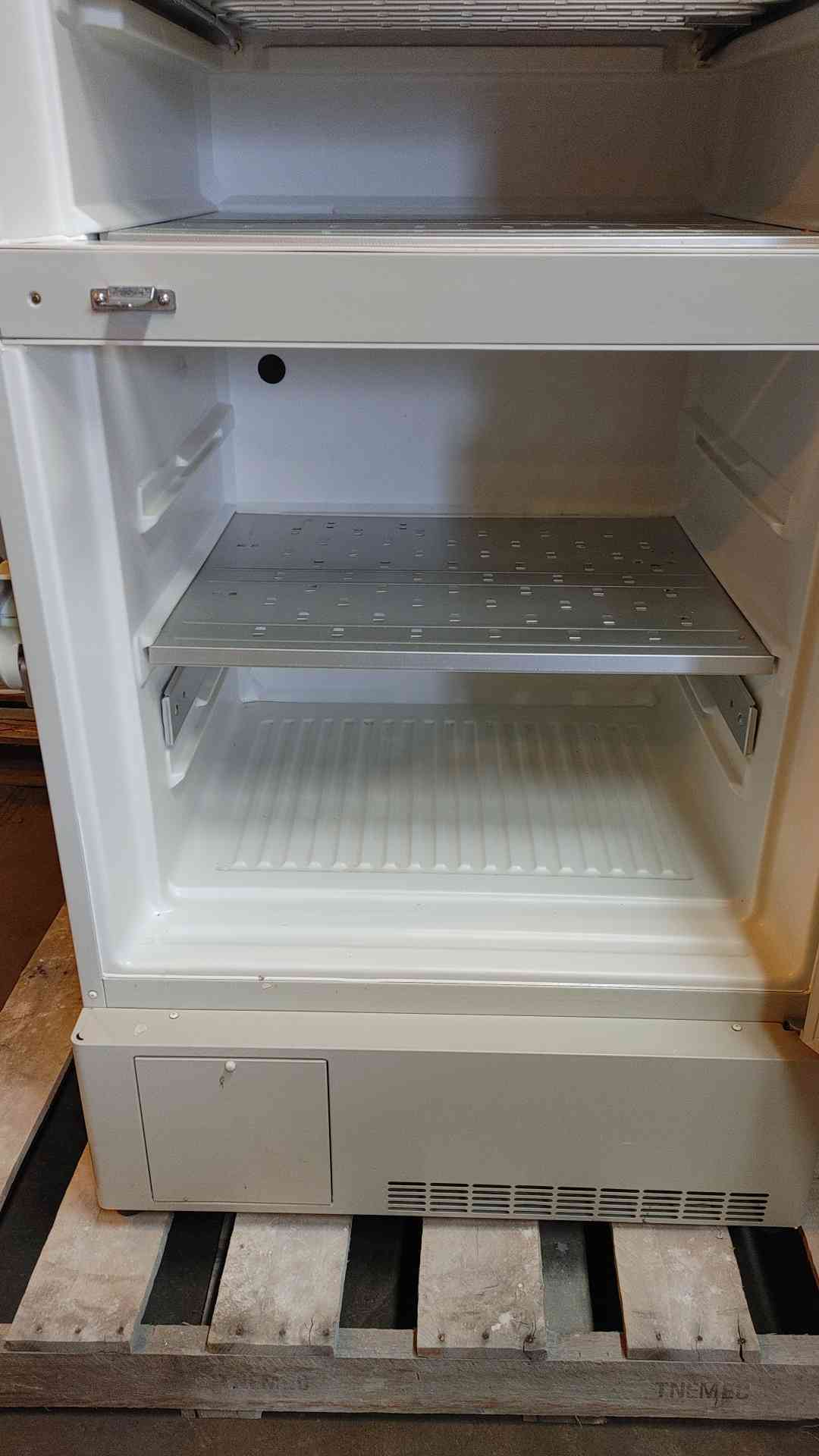 Sanyo Biomedical Freezer MDF-U537 Refrigerant (108698)