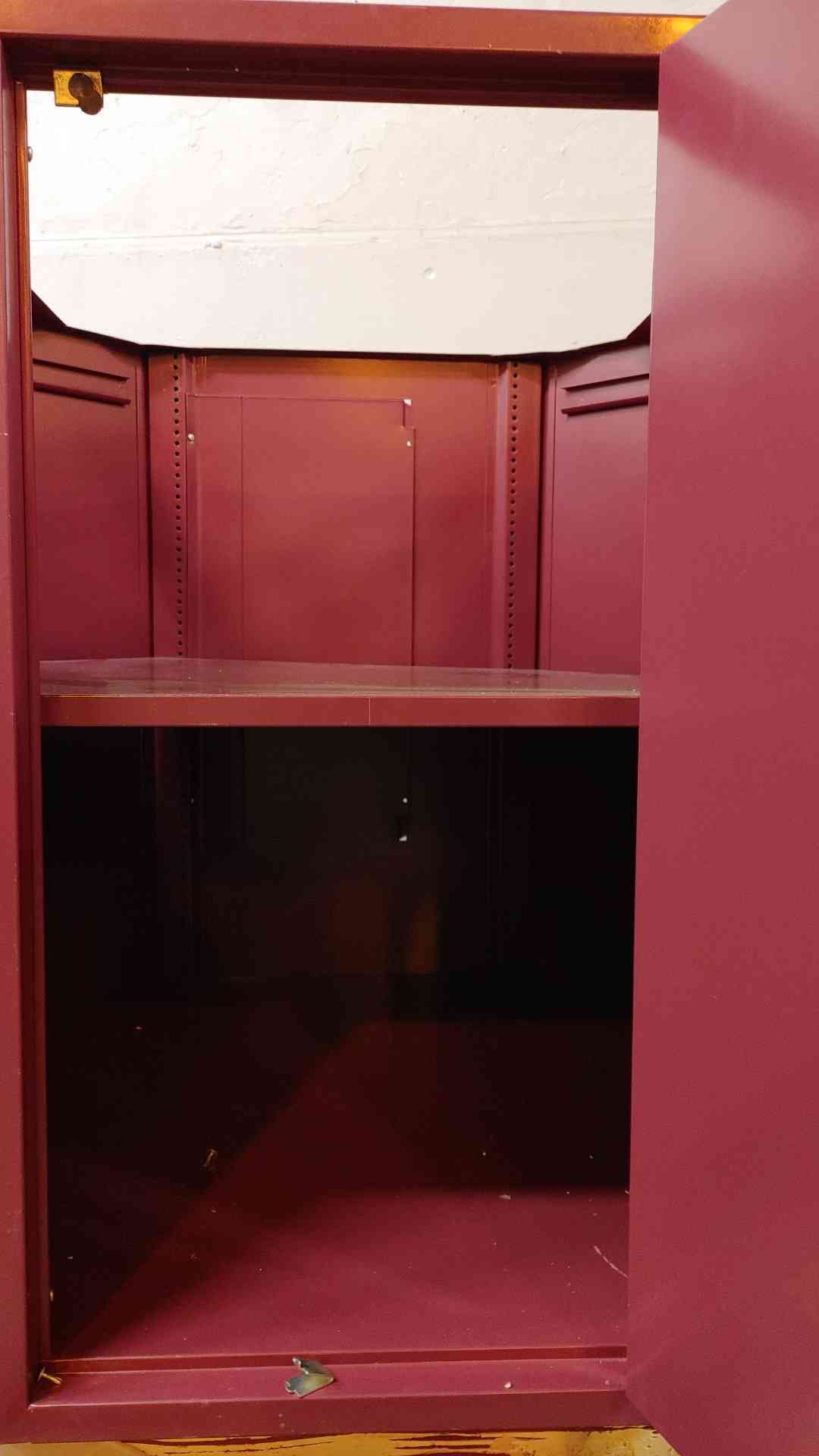 4' Hamilton Single Door Casework (109027)