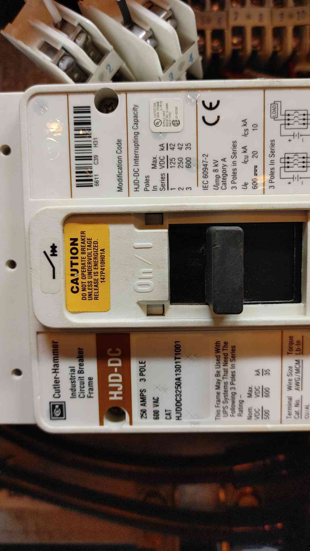 Eaton 9390 Battery Cabinet 480VDC 101ADC 50 Model E20 Battery (109304)