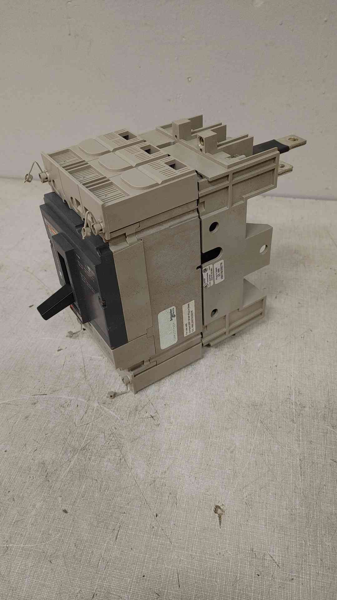 Merlin Gerin NSF250 N 225A 3 Pole Circuit Breaker