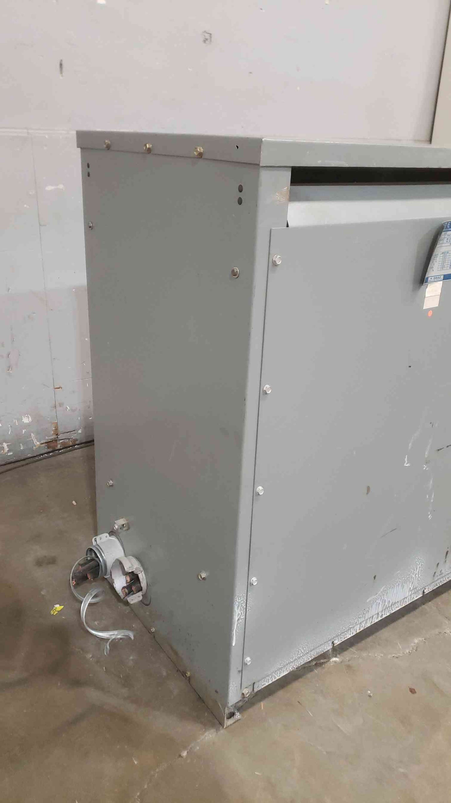 I-T-E 225KVA 480v x 208Y/120v 3PH Transformer 3F3Y225 (SKU: 112143)