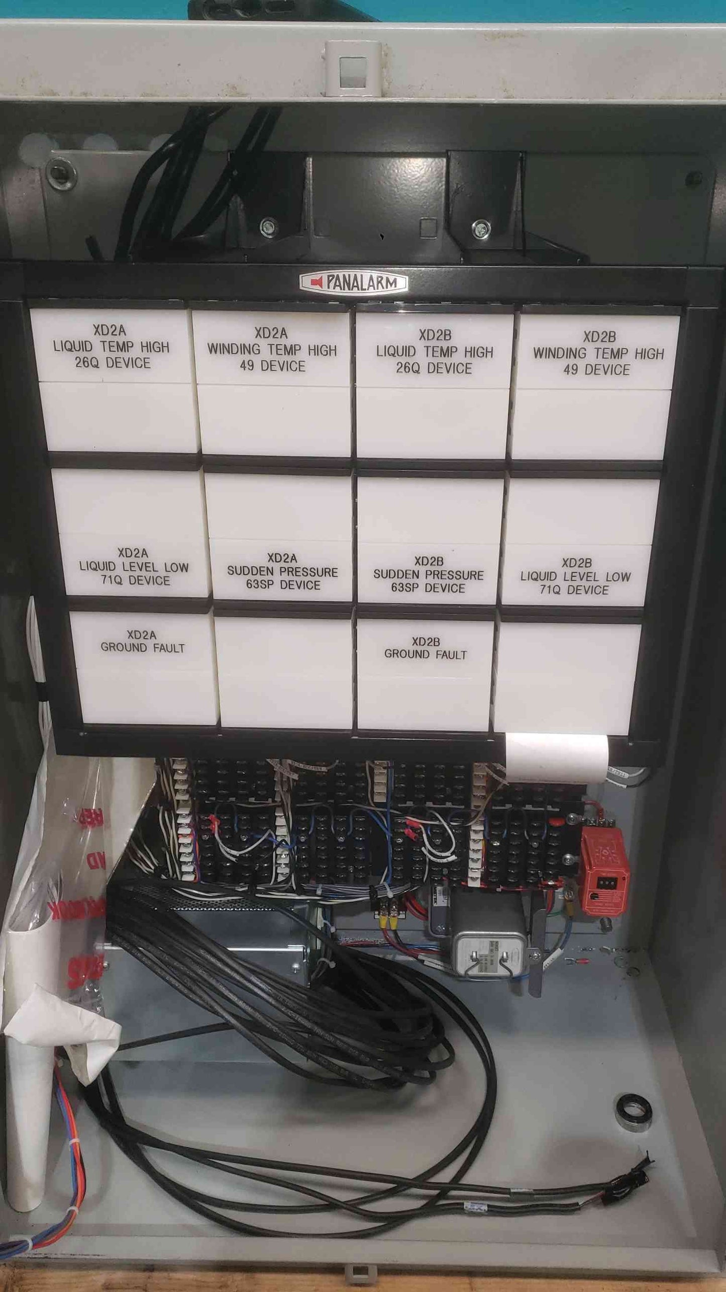 Ametek Panalarm 94CAS34 Series 90 Annunciator Control Panel 120V Signal Unit Box