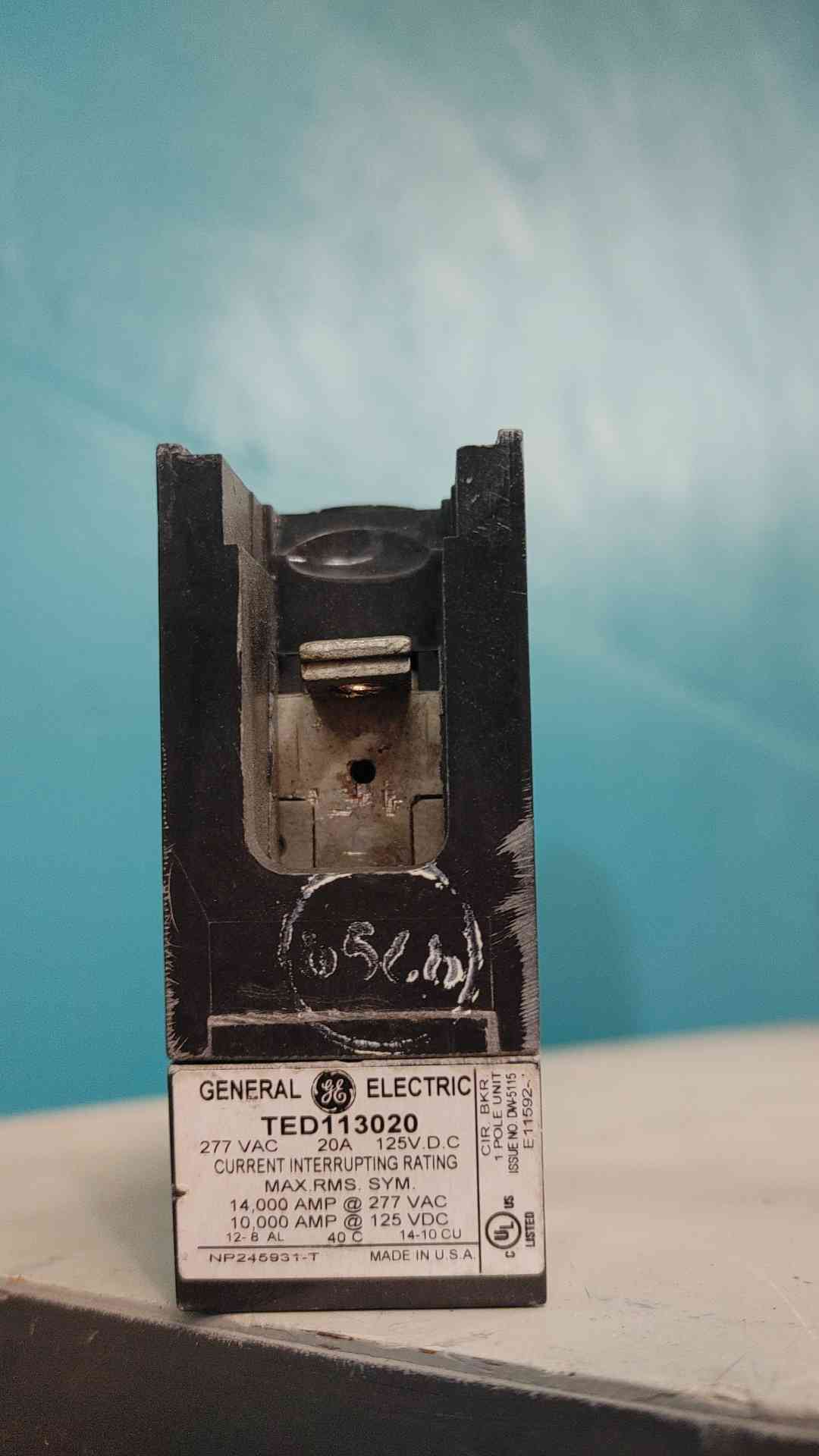 GE TED113020WL 20A 1 Pole 277V Bolt-On Industrial Circuit Breaker TED113020 20
