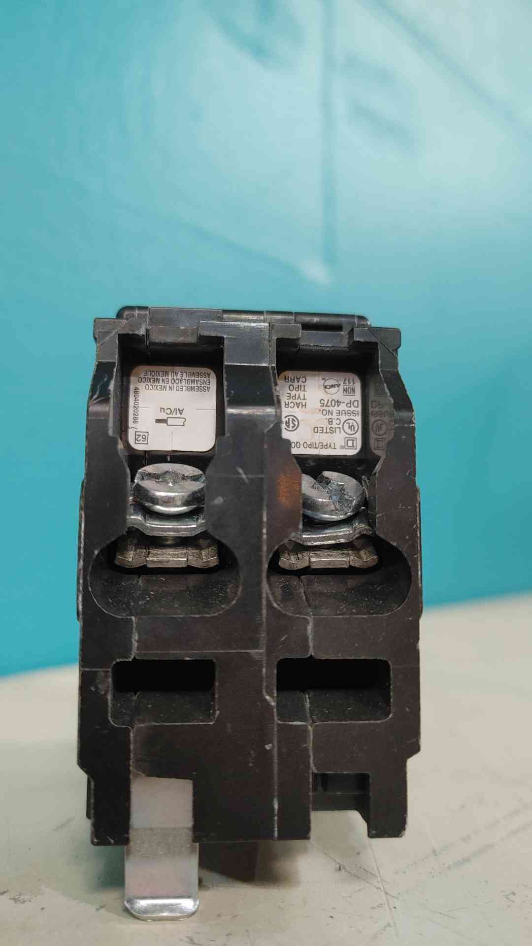 Square D QO230 2 Pole 30 Amp 120/240V Plug-On Circuit Breaker QO