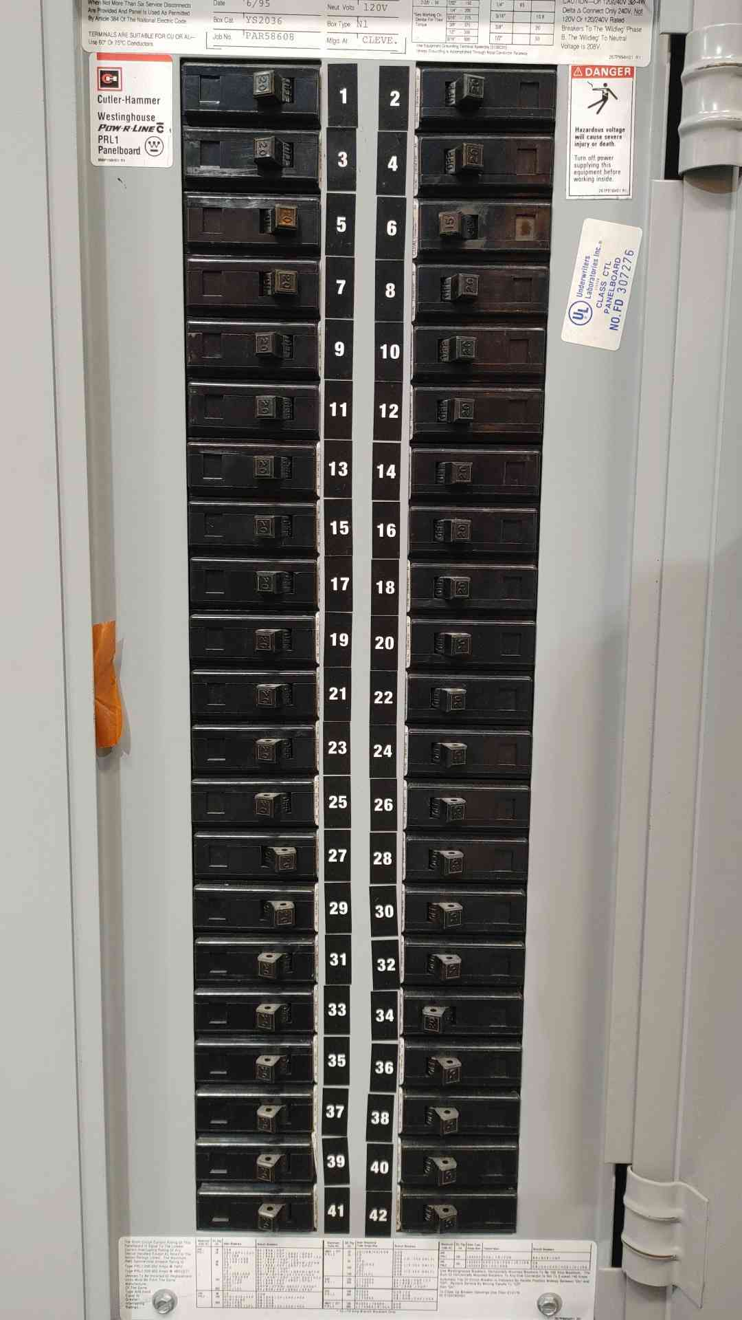 Cutler-Hammer Pow-R-Line PRL1 42 CKT 100A 3PH 208Y/120V Panelboard Complete