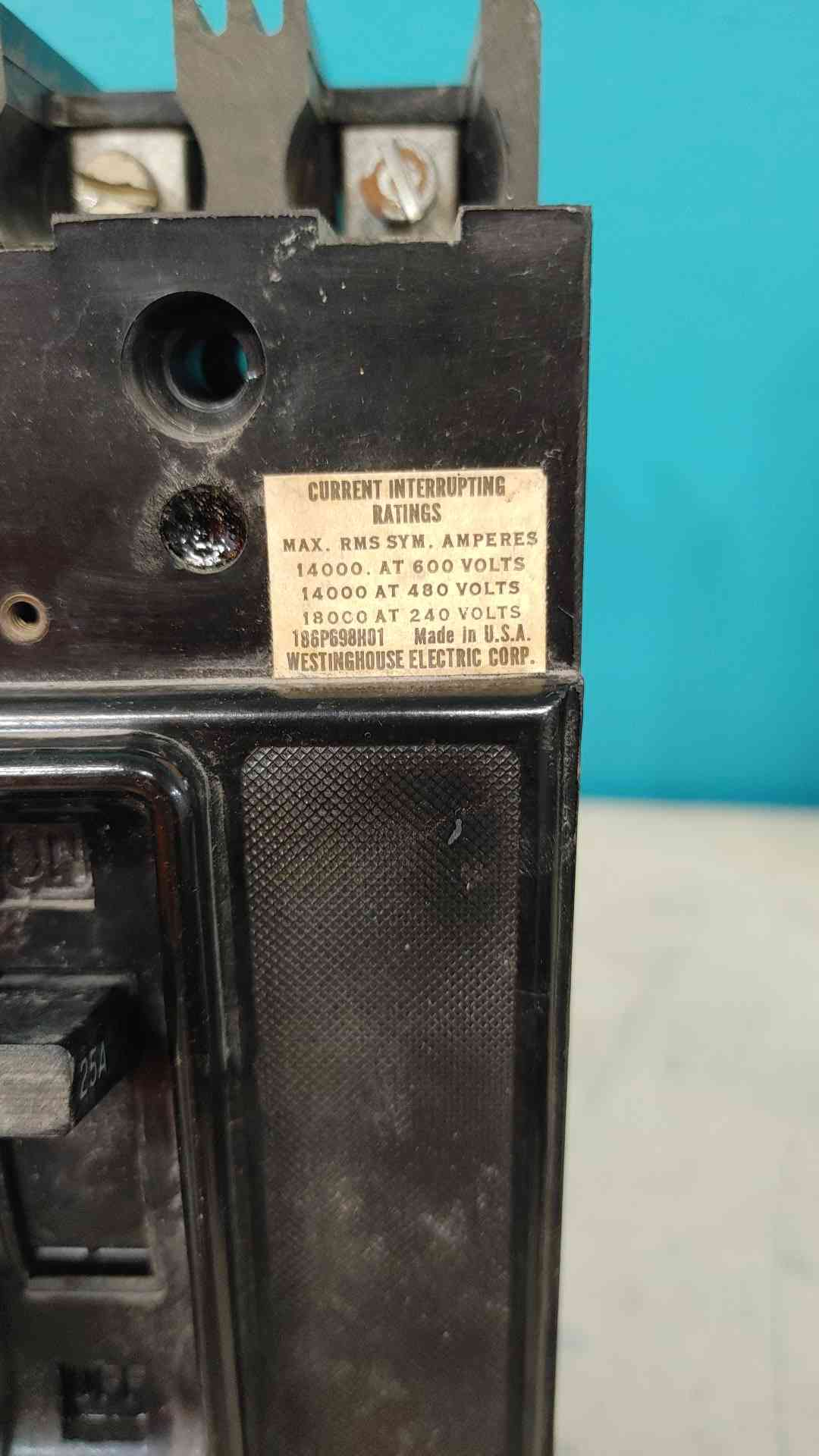 Westinghouse F3025 25A 3 Pole Circuit Breaker 600V F Frame 371D374G15 AB De-Ion