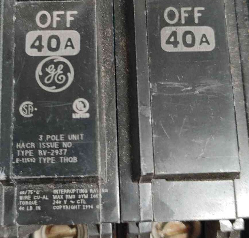 GE THQB32040 40 Amp 3 Pole Bolt On Circuit Breaker 240V THQB 40A 3P