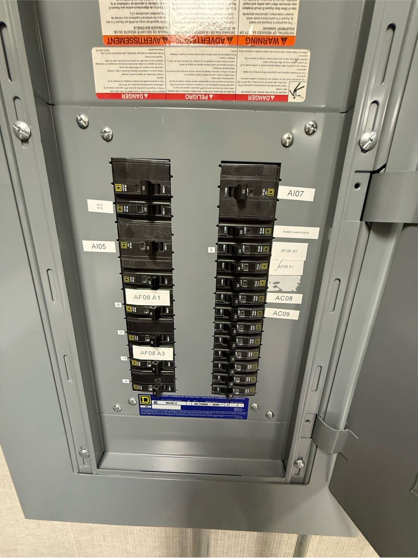 225A Square D NQ430L1C 25 Breakers Panelboard 100A 240V NQ Panelboard with Main (SKU: 109958)