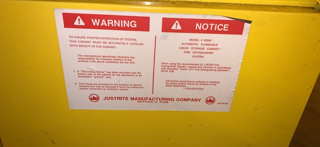 JUSTRITE 25300 30 Gallon Flammable Cabinet(S6LLST6630)