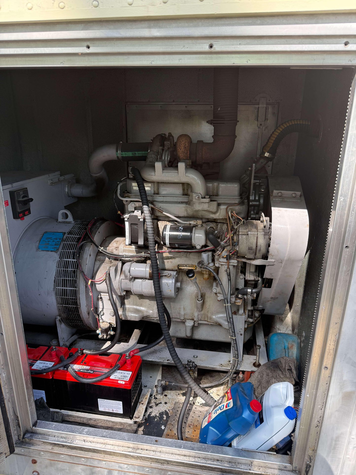 90KW Diesel Generator & ATS John Deere 1312hrs Enclosed TESTED