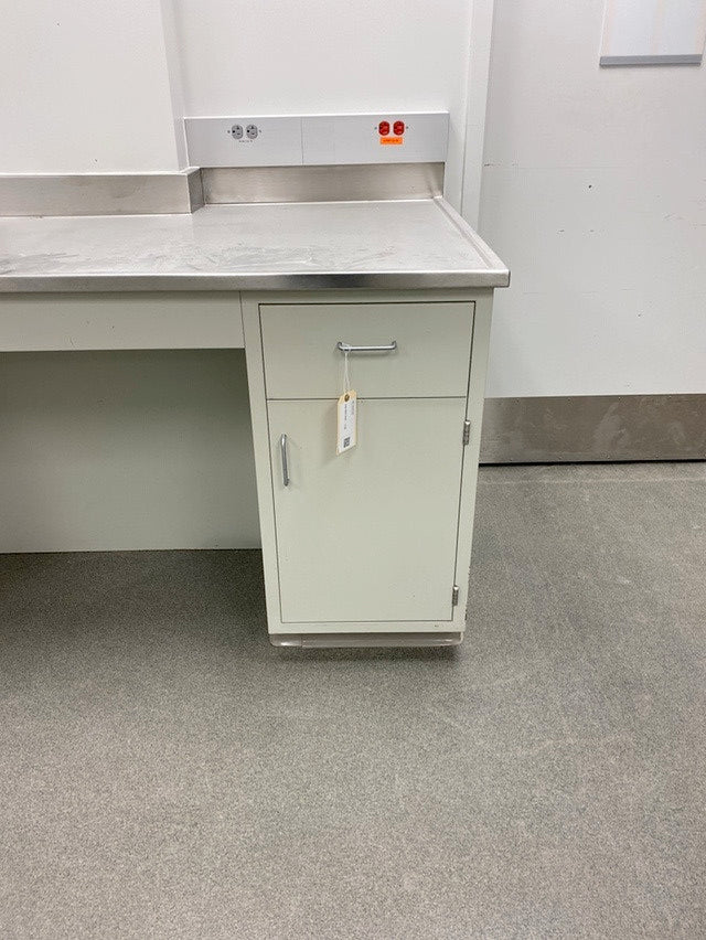 18" Lab Bench Casework Door / Drawer Hamilton(S6LLST0581)