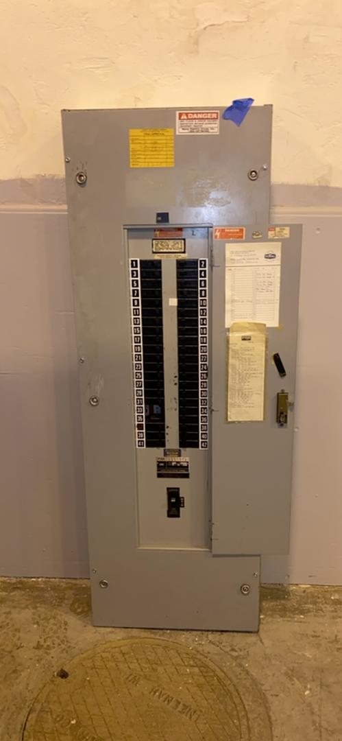 225A 208/120v FPE Breaker Panelboard w/ 200A Main Loaded Breakers(S6LLST3829)