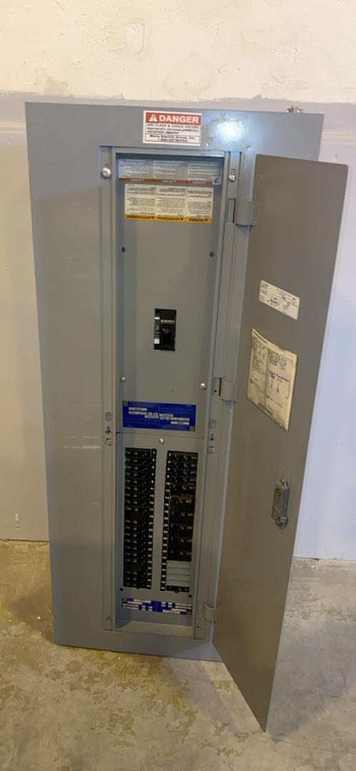 225A Square D Panelboard W/ Main 240v Loaded NQODQB(S6LLST3834)
