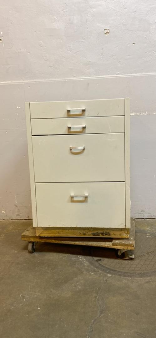 24x22x34" 2' St Charles 4 Drwr Casework Lab Cabinet(S6LLST6479)
