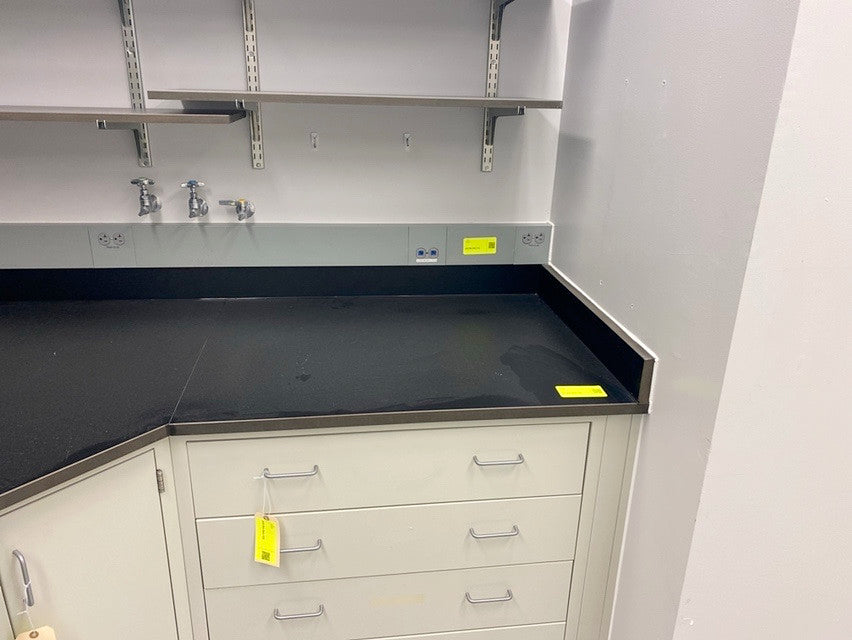 Laminated counter top 1" thick 30" deep(S6LLST0532)