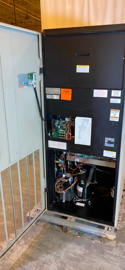 Liebert Challenger 3000 CRAC Upflow Air BU067A