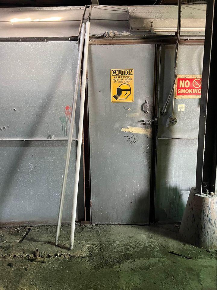 Paint Booth Complete exhaust & fire suppression automobile spray booth