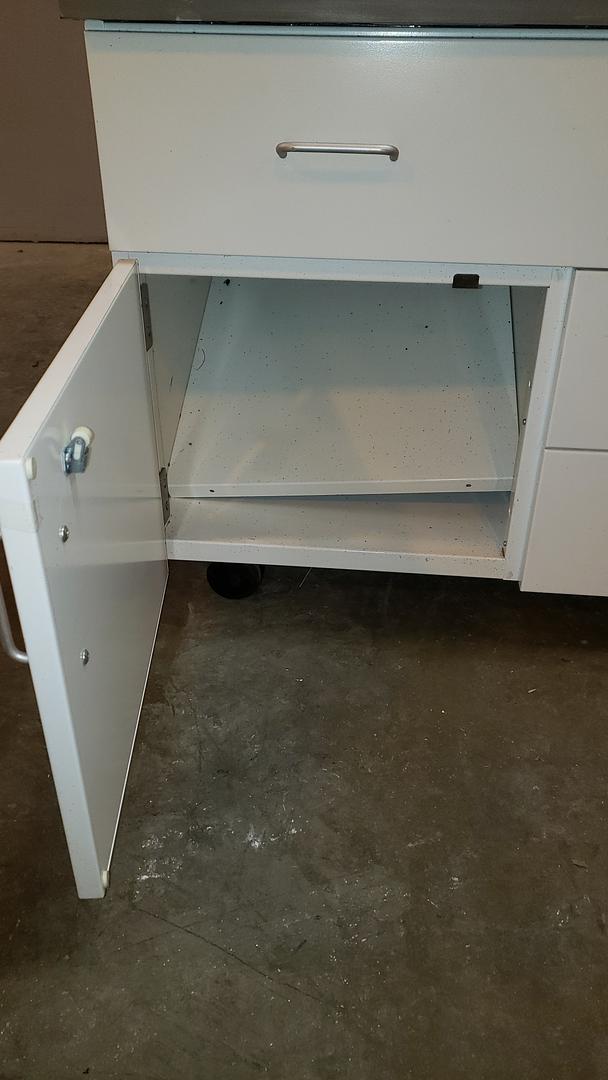 Rolling Lab Casework Metal 3 Drwr 1 Door w/ Counter Top(S6LLST10379)