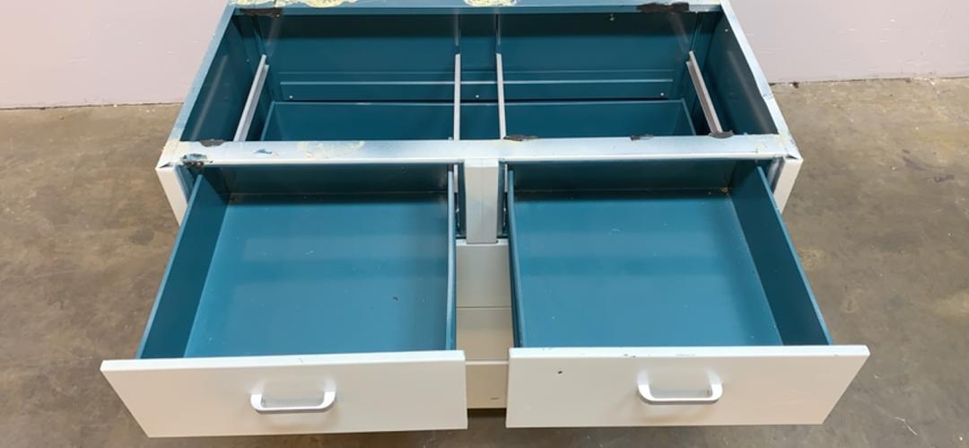 4' Duralab 5 Drawer Casework(S6LLST8277)