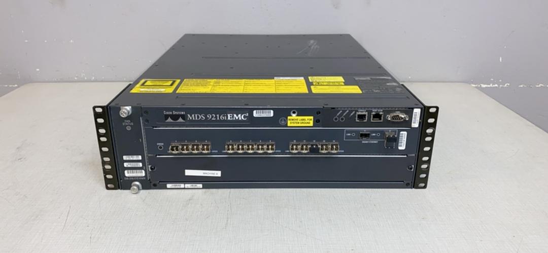 Lot of 2 CISCO/EMC MDS 9216i DS-C9200(S6LLST5955)