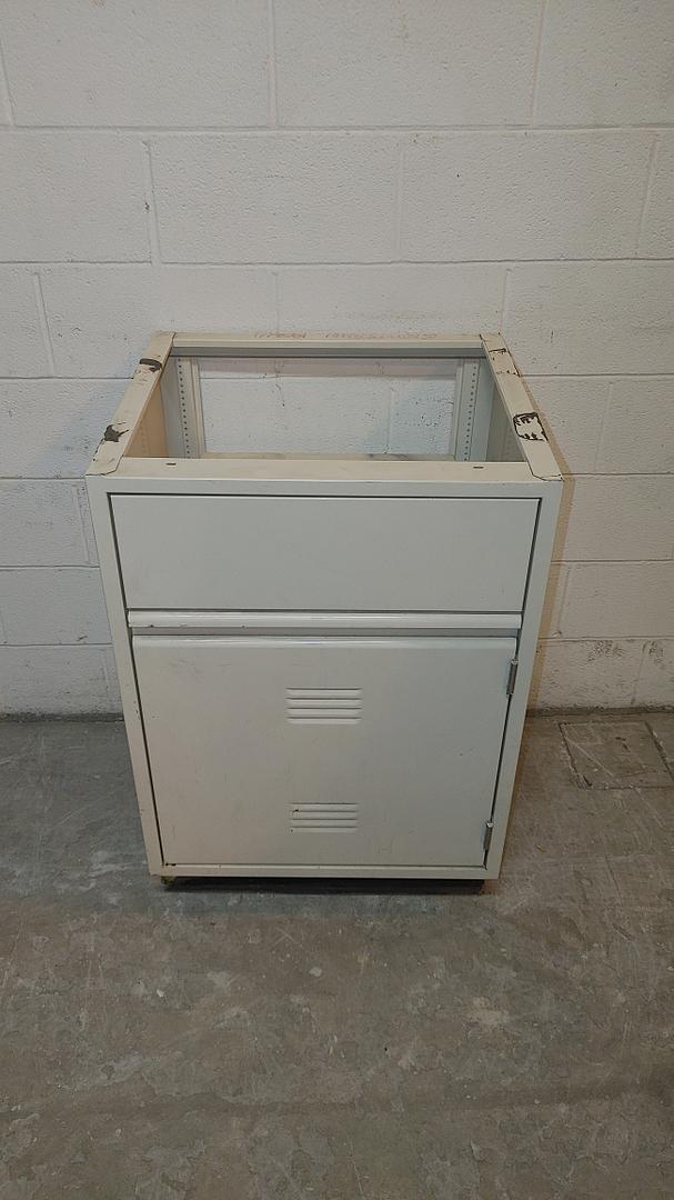 24" Contoured Cabinet(S6LLST11879)