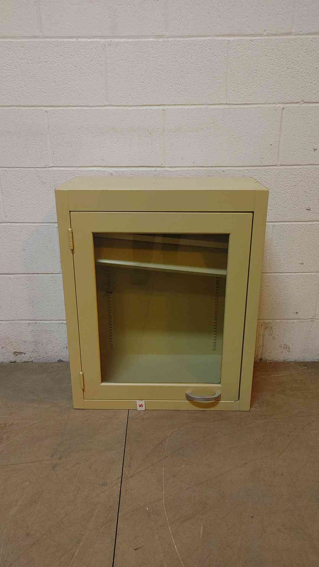 24" Duralab Overhead Cabinet (Q16624)(Q16624)
