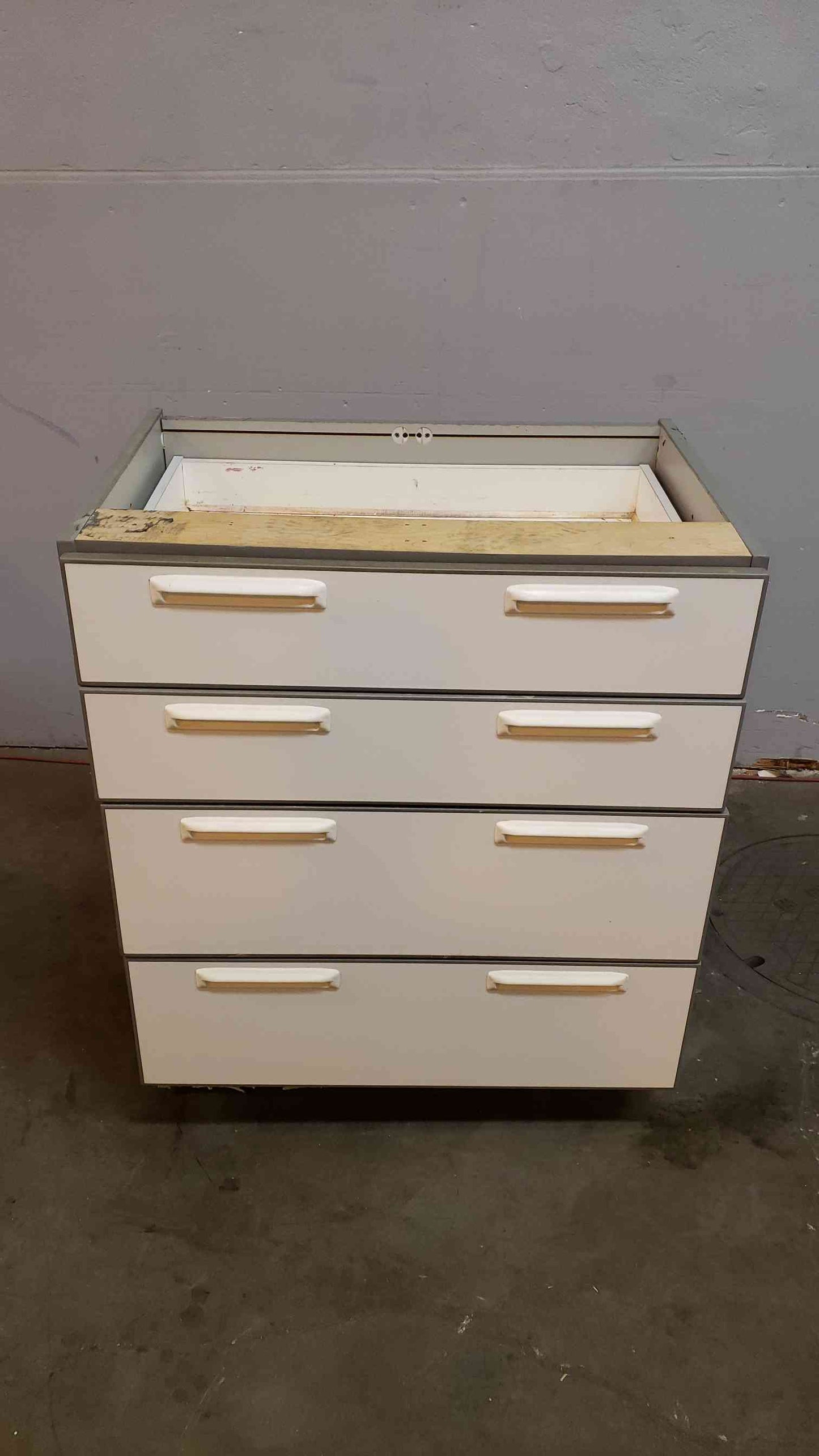 30" Recessed Wooden Casework W/ 4 Drawers(Q16663)