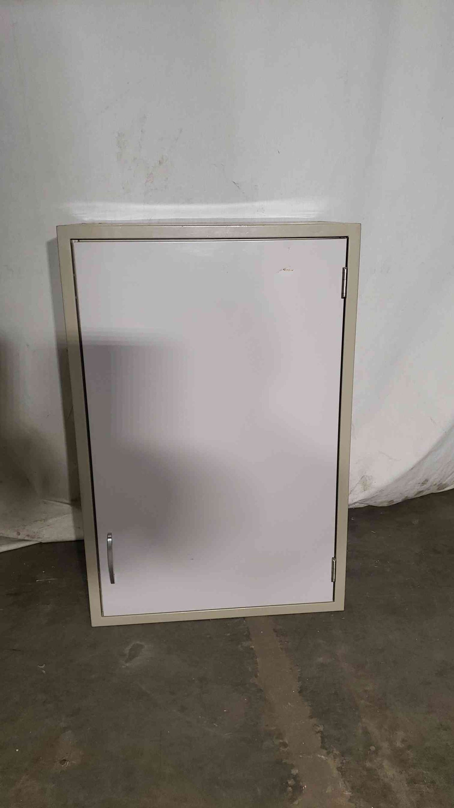 24" Kewaunee Overhead Cabinet(100062)