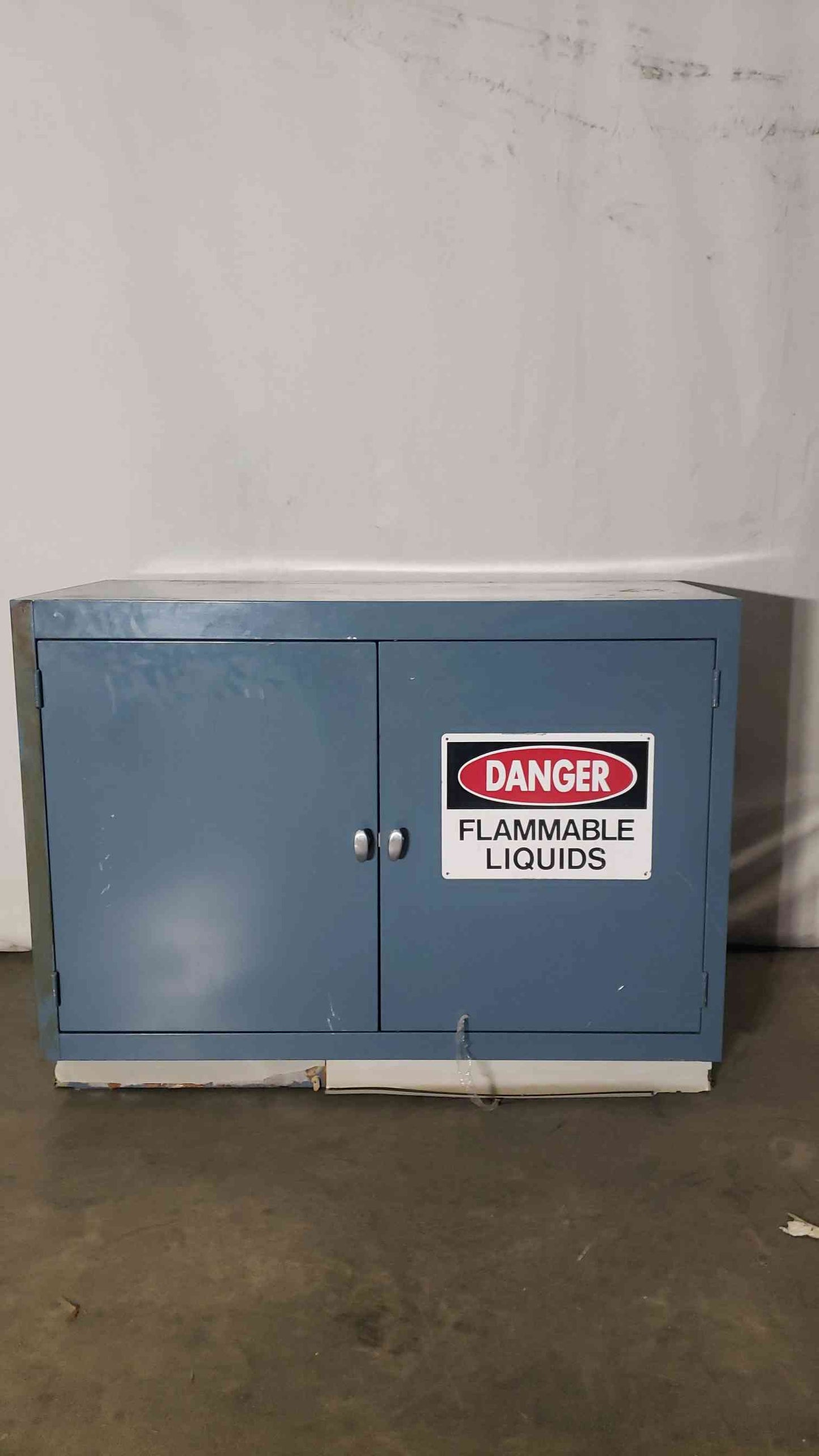 47x22x35 Flammable Casework(100163)